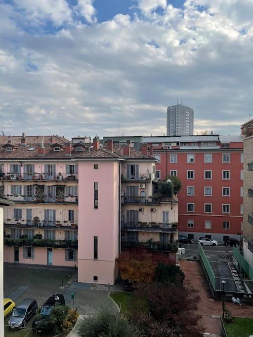 Duomo Walking DistanceModern Flat With Free Wifi Apartment Milan Luaran gambar