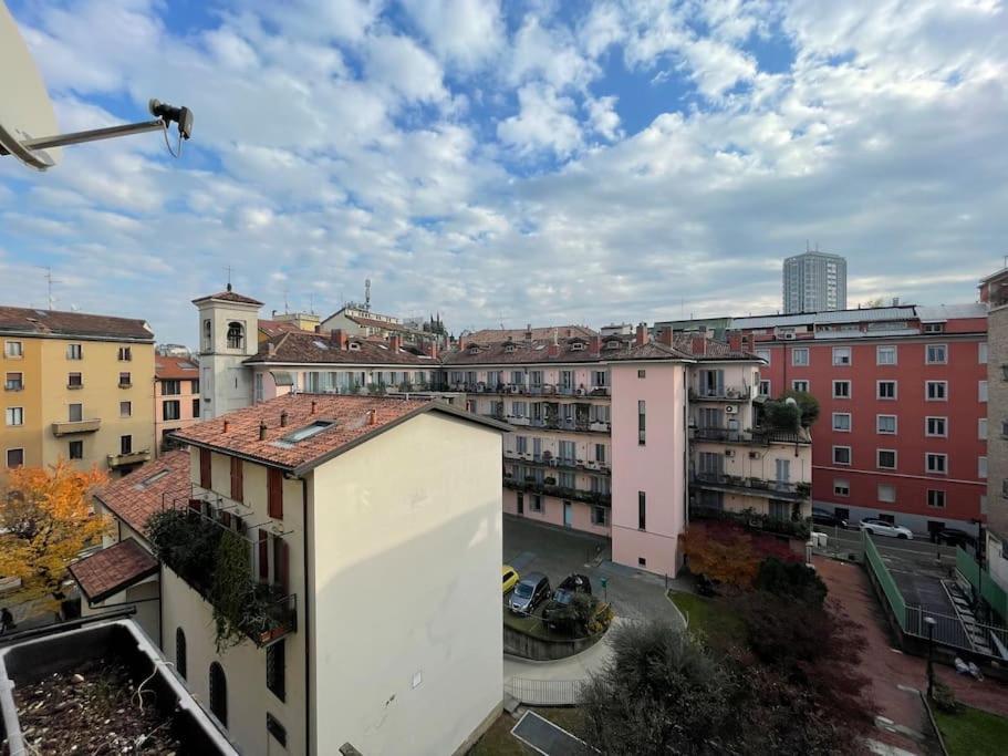 Duomo Walking DistanceModern Flat With Free Wifi Apartment Milan Luaran gambar